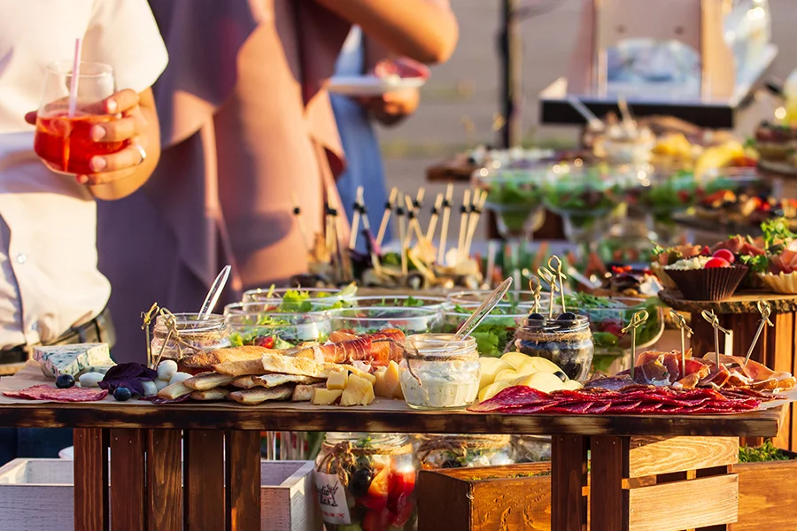 Catering Buffet im Freien
